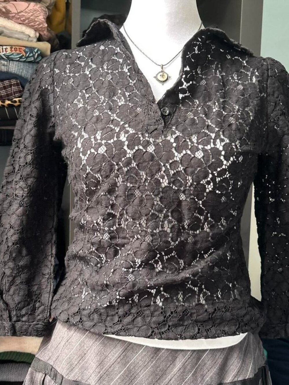 H&M Black 3/4 Sleeve Lace Collared Top
